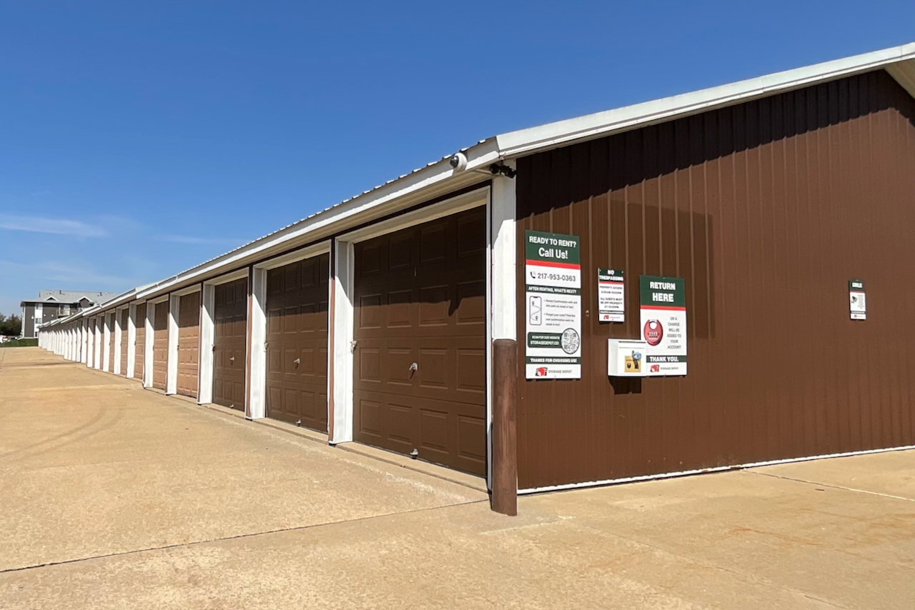 Business storage unit at Storage Depot on Ryan Avenue